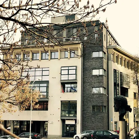 Apartman Zappa Square Studio